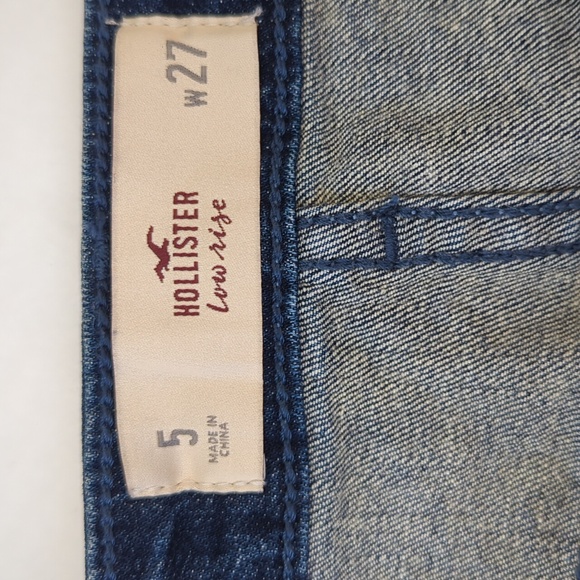 Hollister Low Rise Distressed Denim Jean Mini Skirt Junior 5/27 Blue - Picture 2 of 10